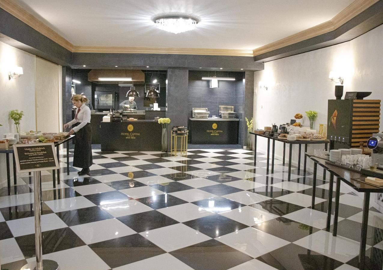 Hotel Capital With Private Wellness Nitra Exterior foto
