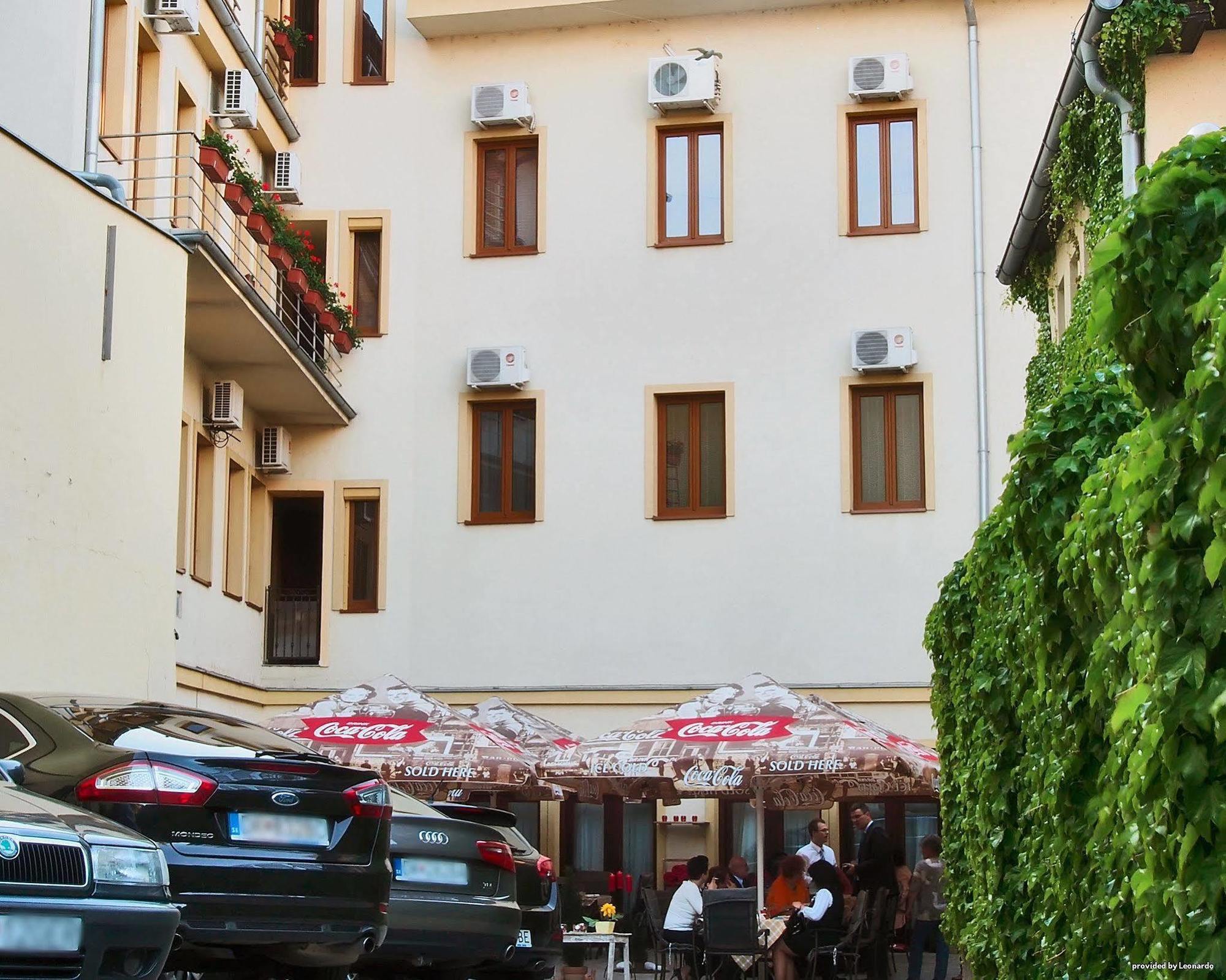 Hotel Capital With Private Wellness Nitra Exterior foto